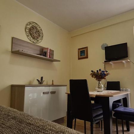 Em Holiday Apartment2 Quartu SantʼElena Esterno foto